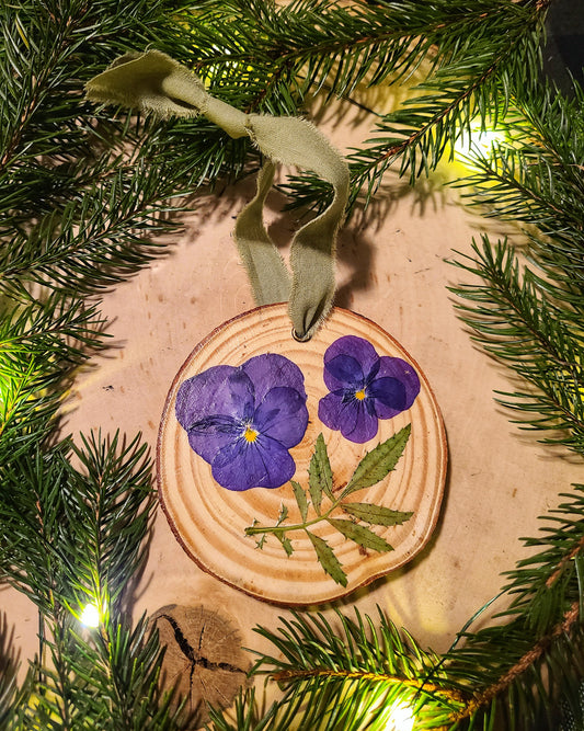 Wood Slice Pressed Flower Ornament