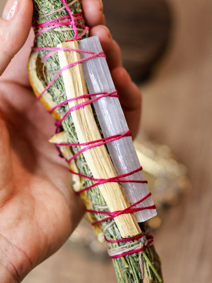 Flowering Mugwort Smudge Stick with Palo Santo & Selenite