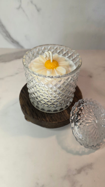 Garden Goddess Luxe Daisy - 9oz Soy Wax Candle
