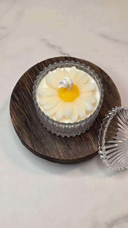 Garden Goddess Mini Luxe Daisy - 4oz Soy Wax Candle